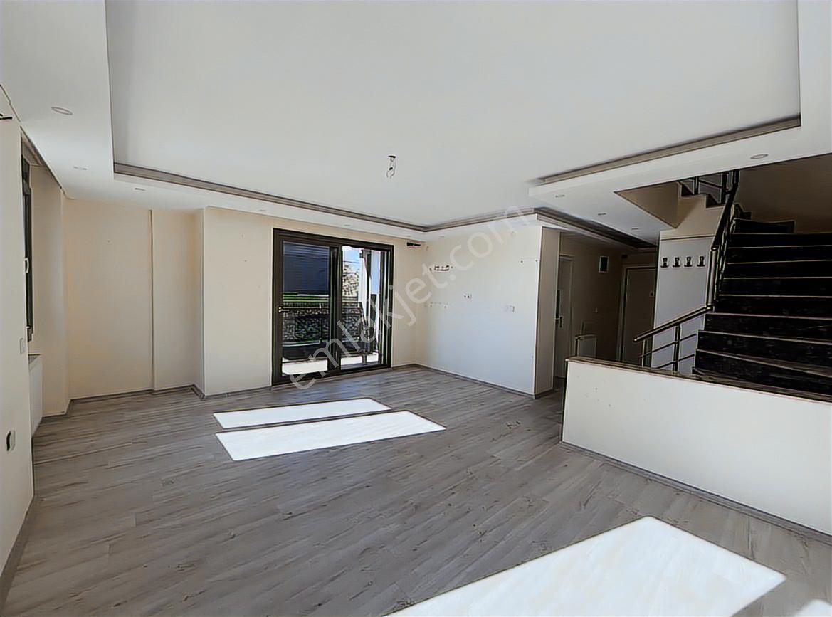 Realiva'dan Aliağa Yalıda Denız Manzaralı Satılık Dubleks Daire - Görsel 8