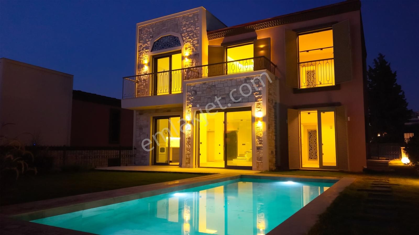 Bu Fiyata Bu Villa Bedava!! Kuşadası Satılık5+2 Müstakil Villa