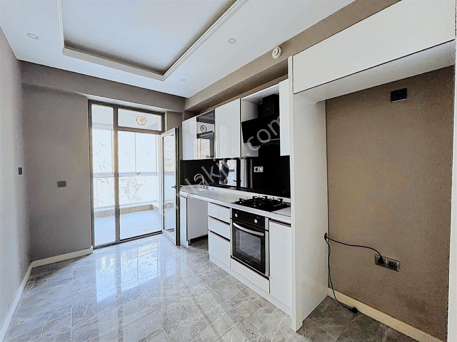 Selçuklu Sitesi 3+1 Kiralık - Görsel 32