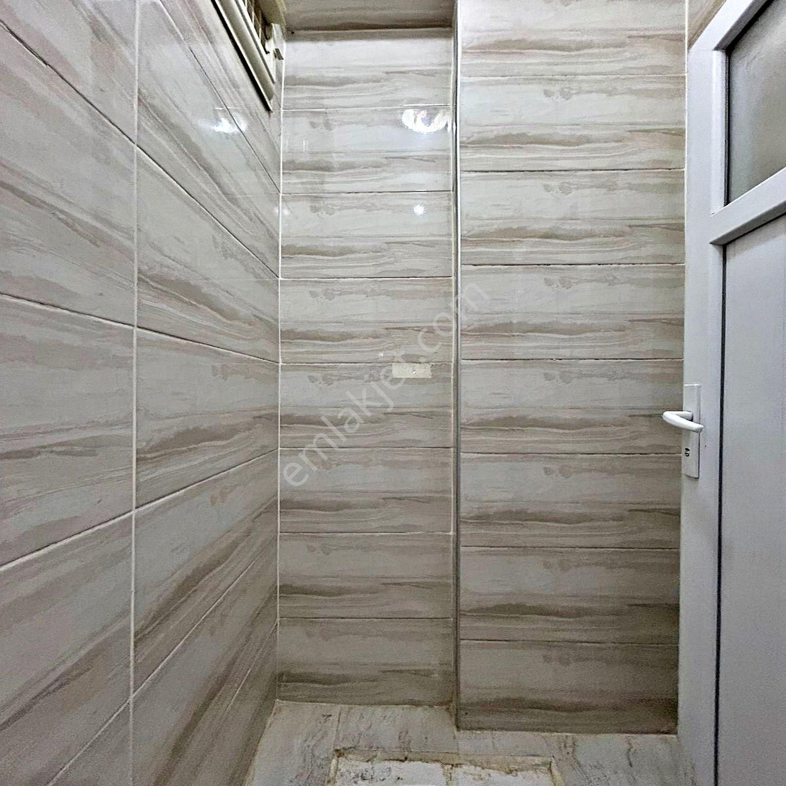 Esenyurt Meydana Yakın Konumda 2+1 Satılık Balkonlu Arakat Daire - Görsel 35