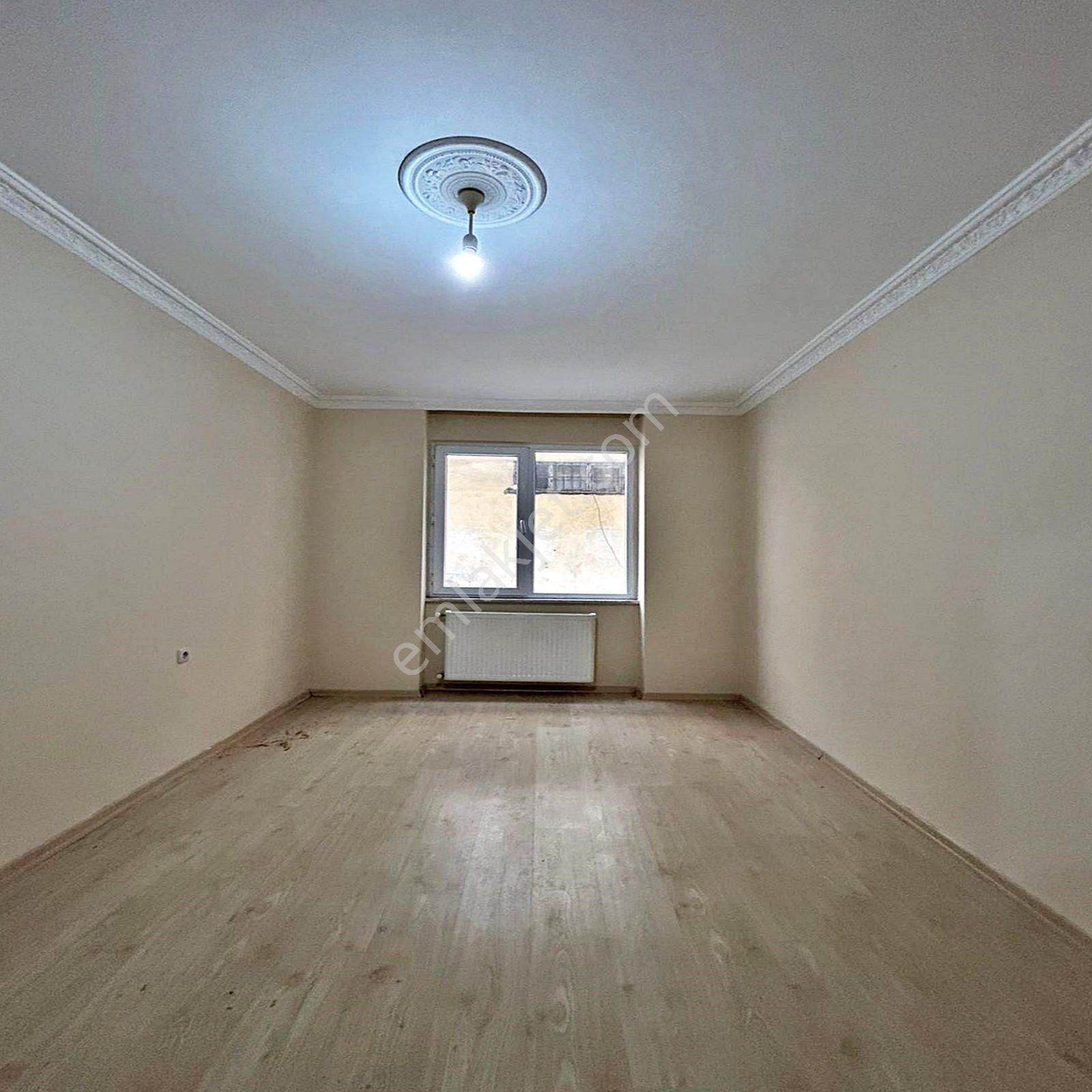 Esenyurt Meydana Yakın Konumda 2+1 Satılık Balkonlu Arakat Daire - Görsel 15