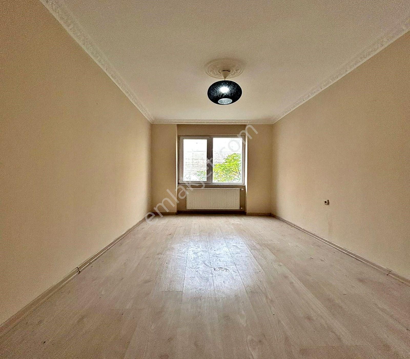 Esenyurt Meydana Yakın Konumda 2+1 Satılık Balkonlu Arakat Daire - Görsel 14