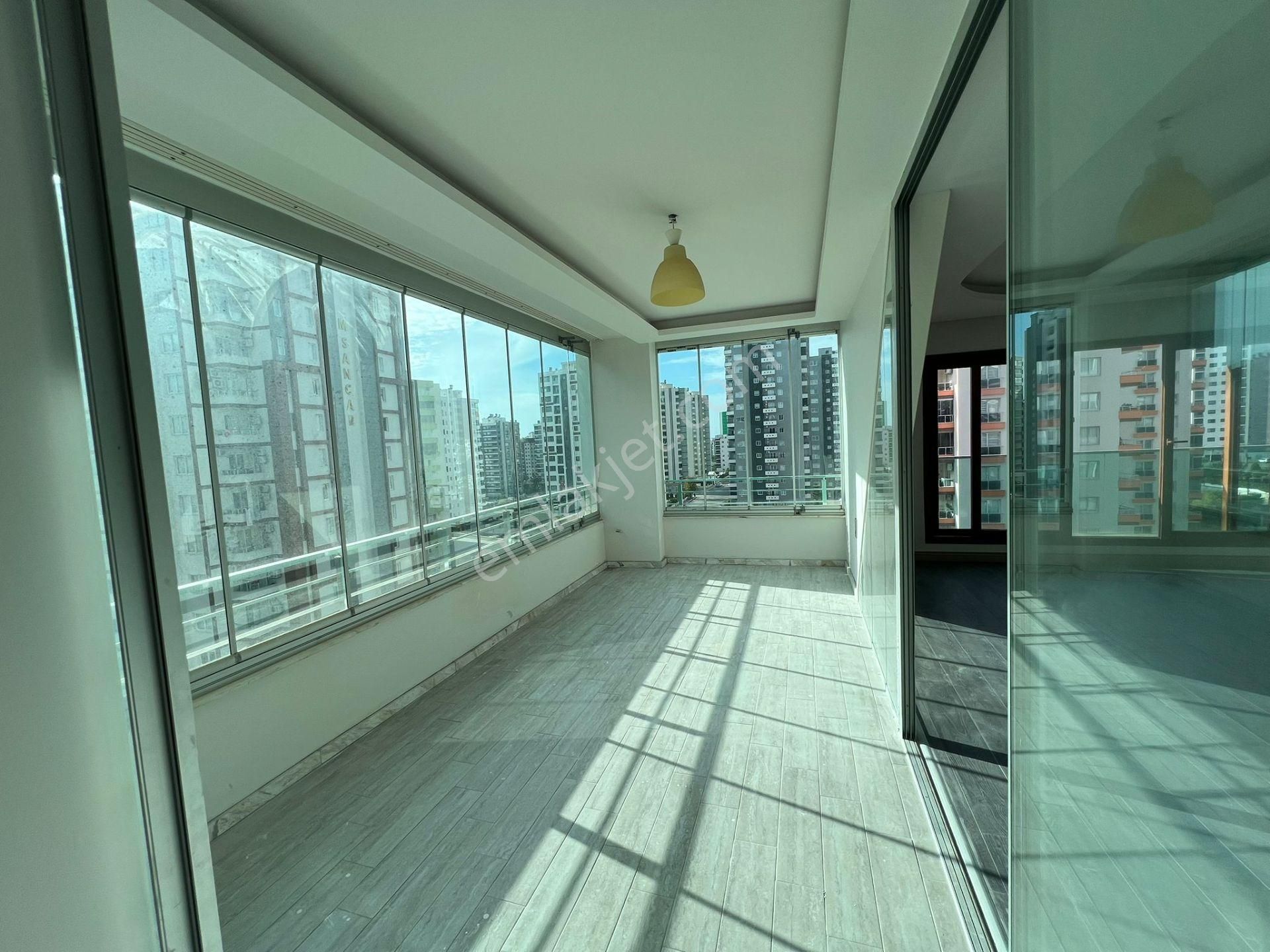 Üstünkent'ten Akdeniz Mahallesi'nde Emsalsiz Genişlikte, Masrafsız 4+1