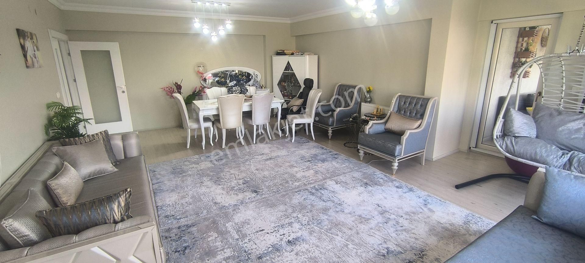 Devlet Mahallesi Devrimciler Caddesi Acil Satılık 4+1- 207 M² Daire - Görsel 14