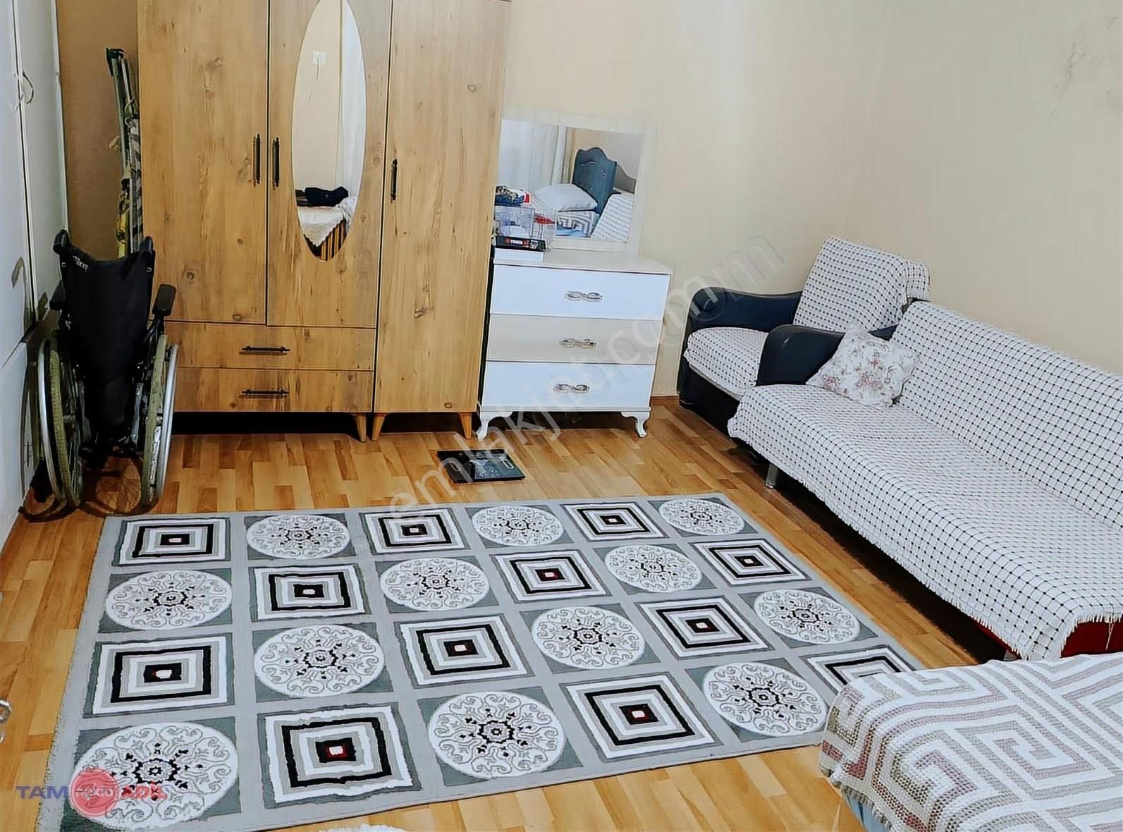 Bergama İnkilap Mahallesinde Satılık Müstakil Ev - Görsel 12