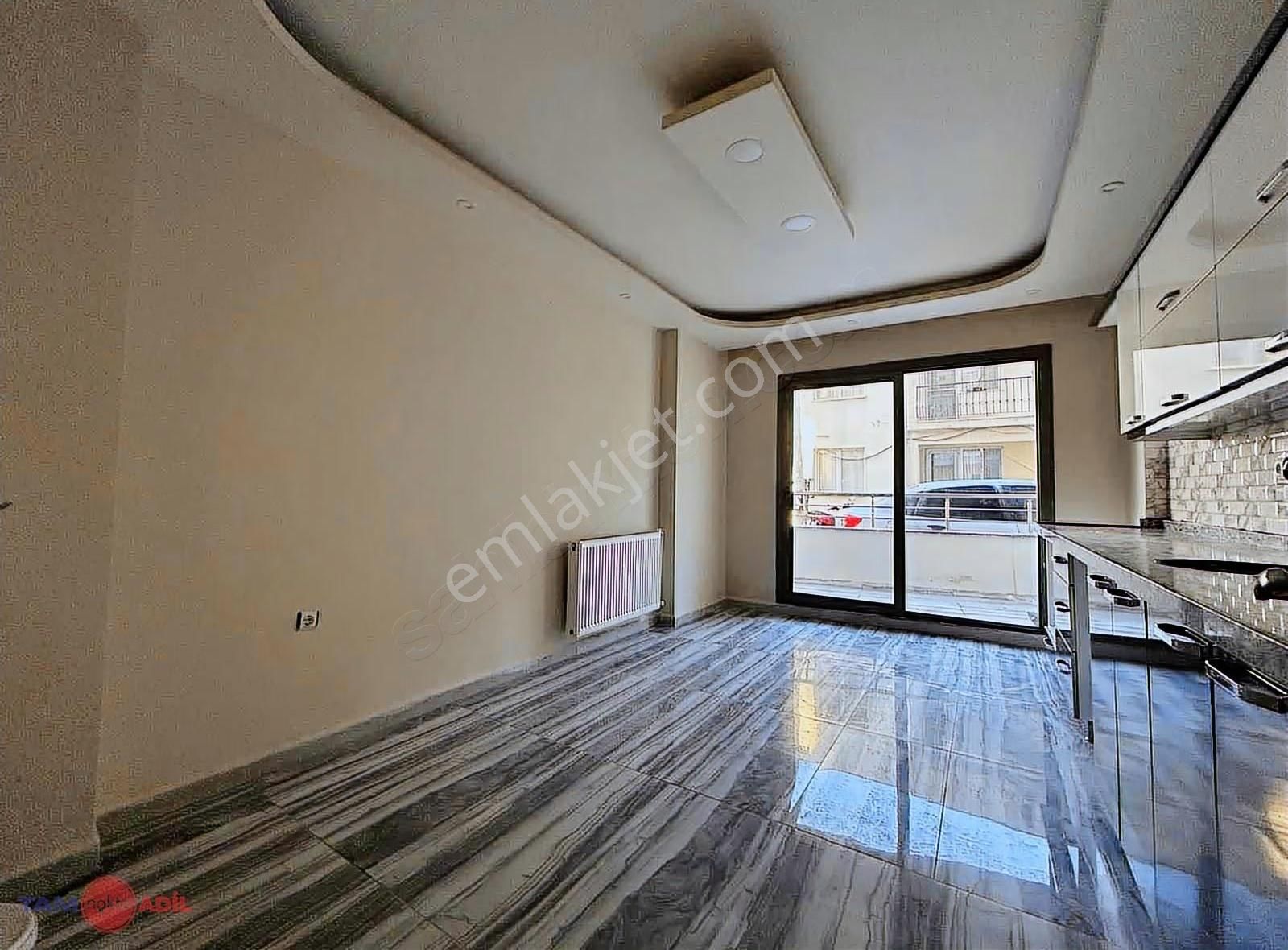 Dikili 54.sokak'ta Giriş Kat 2+1 Ferah Daire - Görsel 8