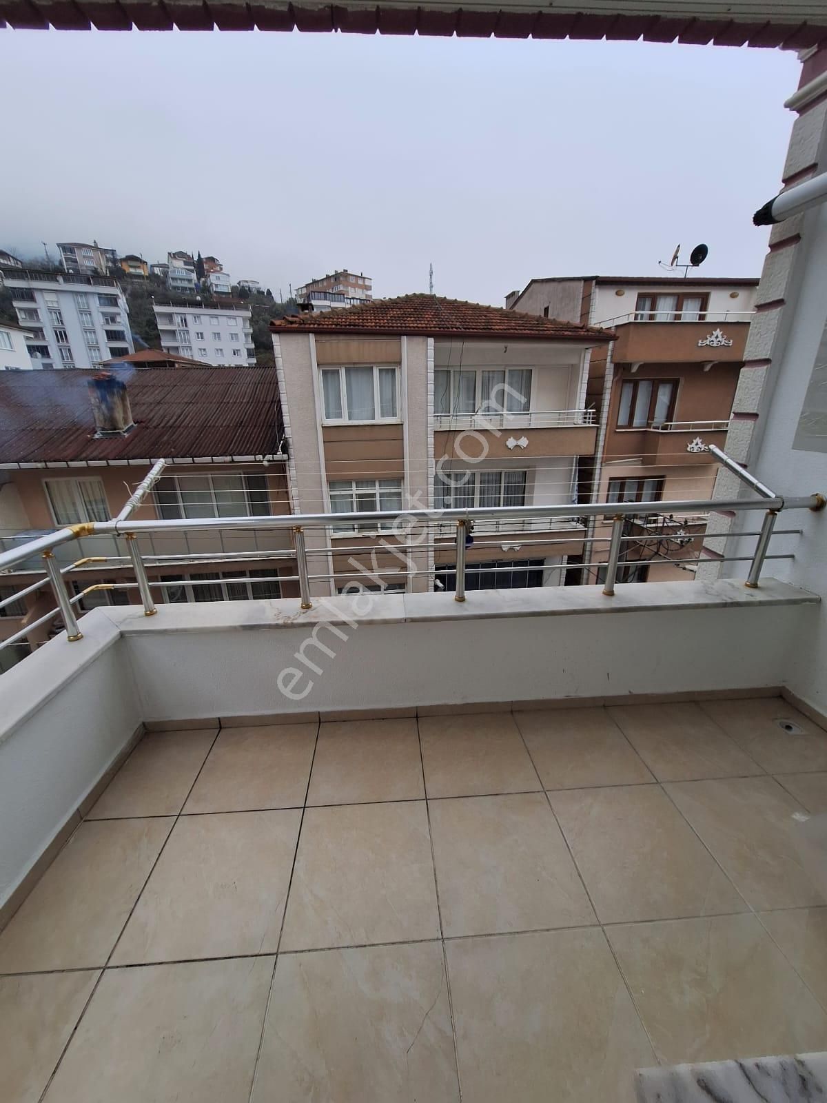 Yalova Esenköyde Satılık 2+1 90m2 Denize 100m Asansör Orta Kat Lüx Deire - Görsel 12