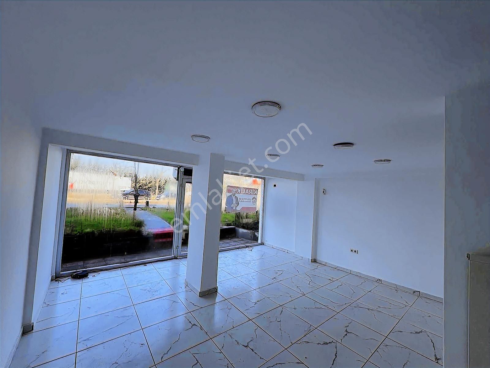 Üsküdar Çengelköy Satılık Dükkan Ofis Ana Cadde Üzeri - Görsel 5