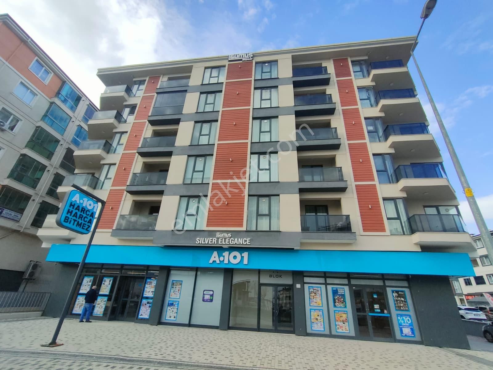 Hatip Mah.de Gümüş Silver Delüxe Sitesinde Kiralık 1+1