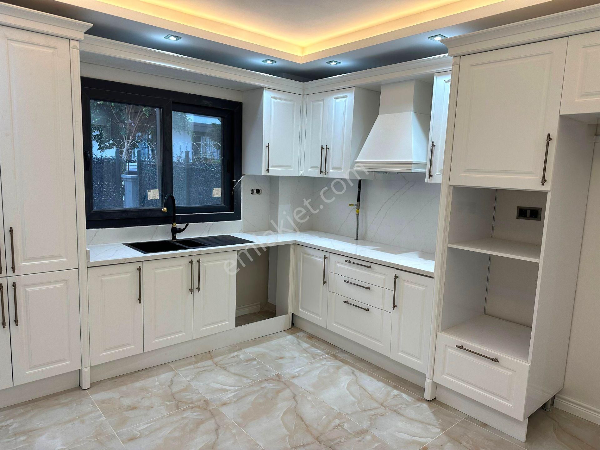 Üstünkent'ten Fuat Morel'de Satılık 5+1 Tripleks İkiz Villa - Görsel 17