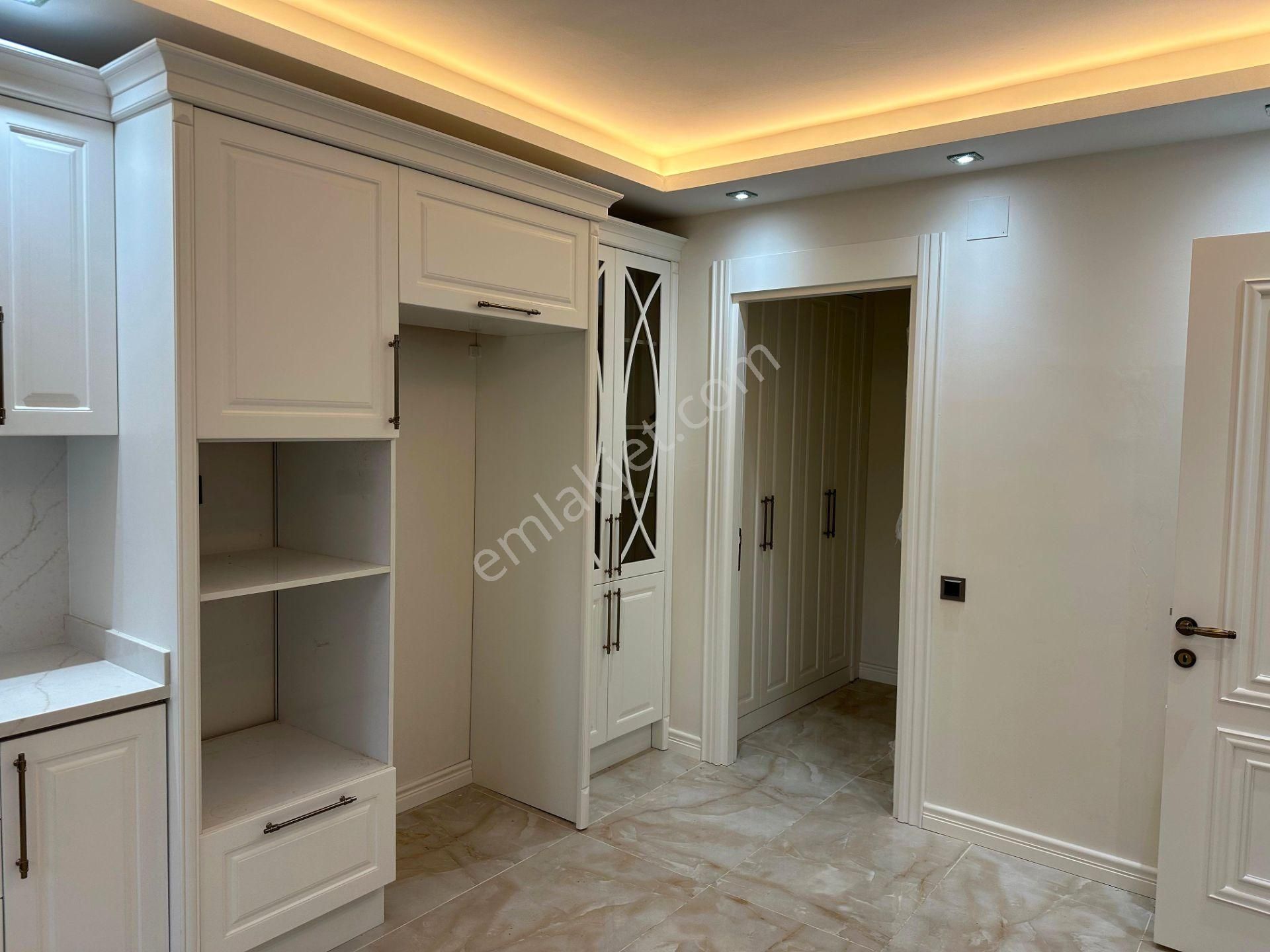 Üstünkent'ten Fuat Morel'de Satılık 5+1 Tripleks İkiz Villa - Görsel 16