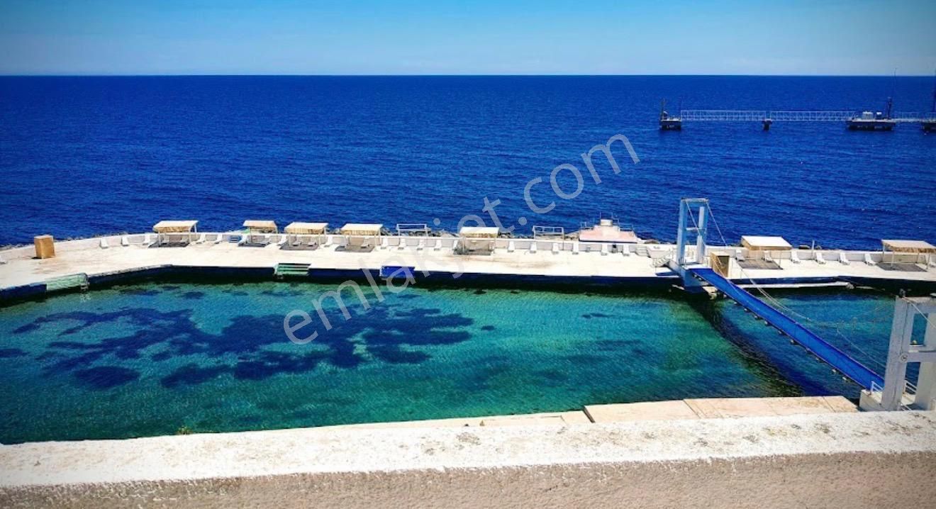 Güvenlikli Sitede Tripleks Villa - Görsel 4