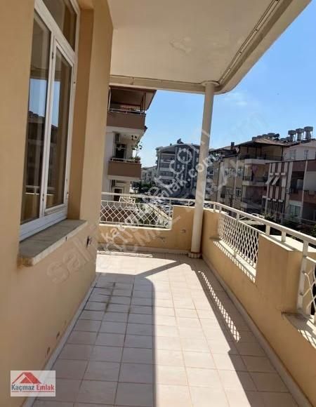 Manavgat Bahçelievlerde Geniş Kiralık Daire - Görsel 9