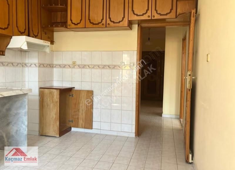 Manavgat Bahçelievlerde Geniş Kiralık Daire - Görsel 12