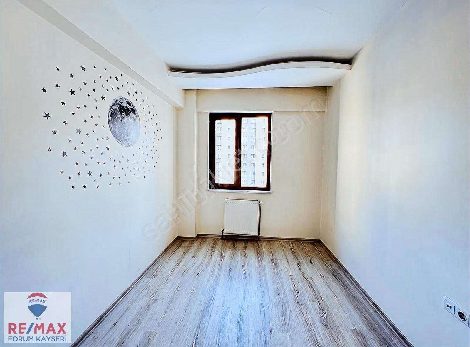 Talas Umut Caddesi Üzerinde Kiralık Lüks 4+1 Daire - Görsel 9