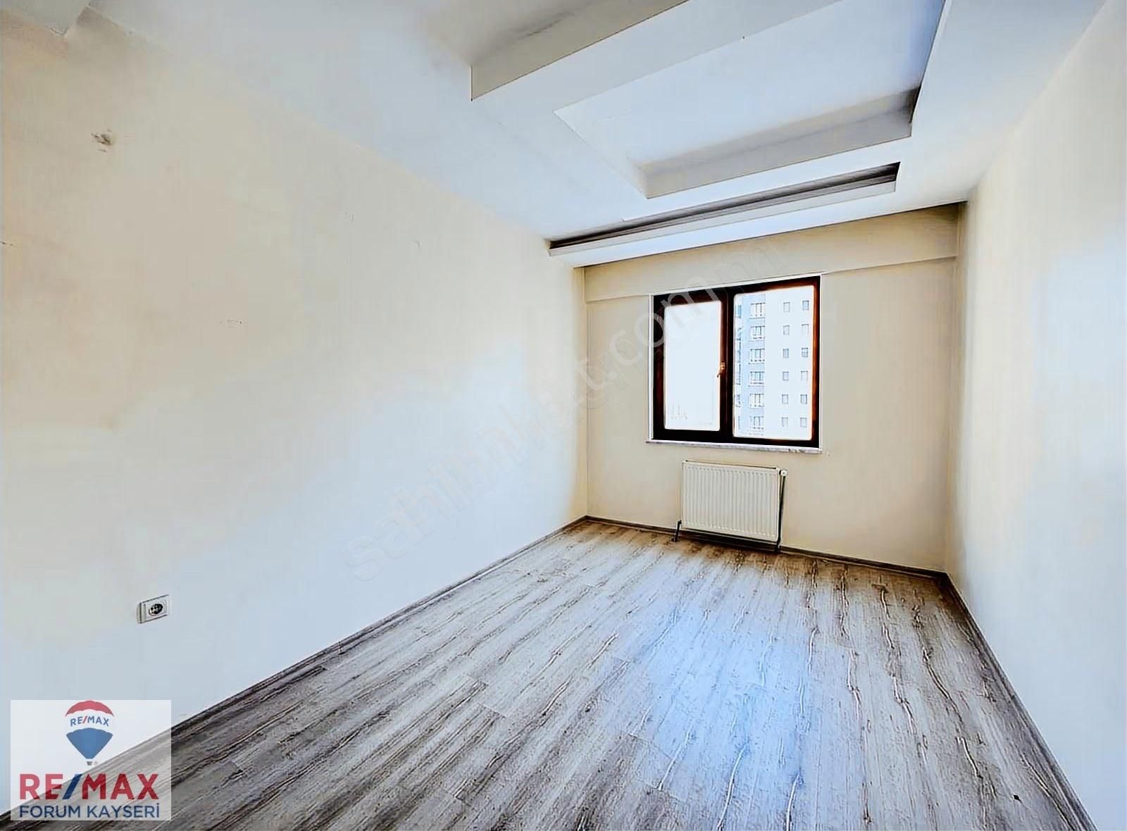 Talas Umut Caddesi Üzerinde Kiralık Lüks 4+1 Daire - Görsel 8