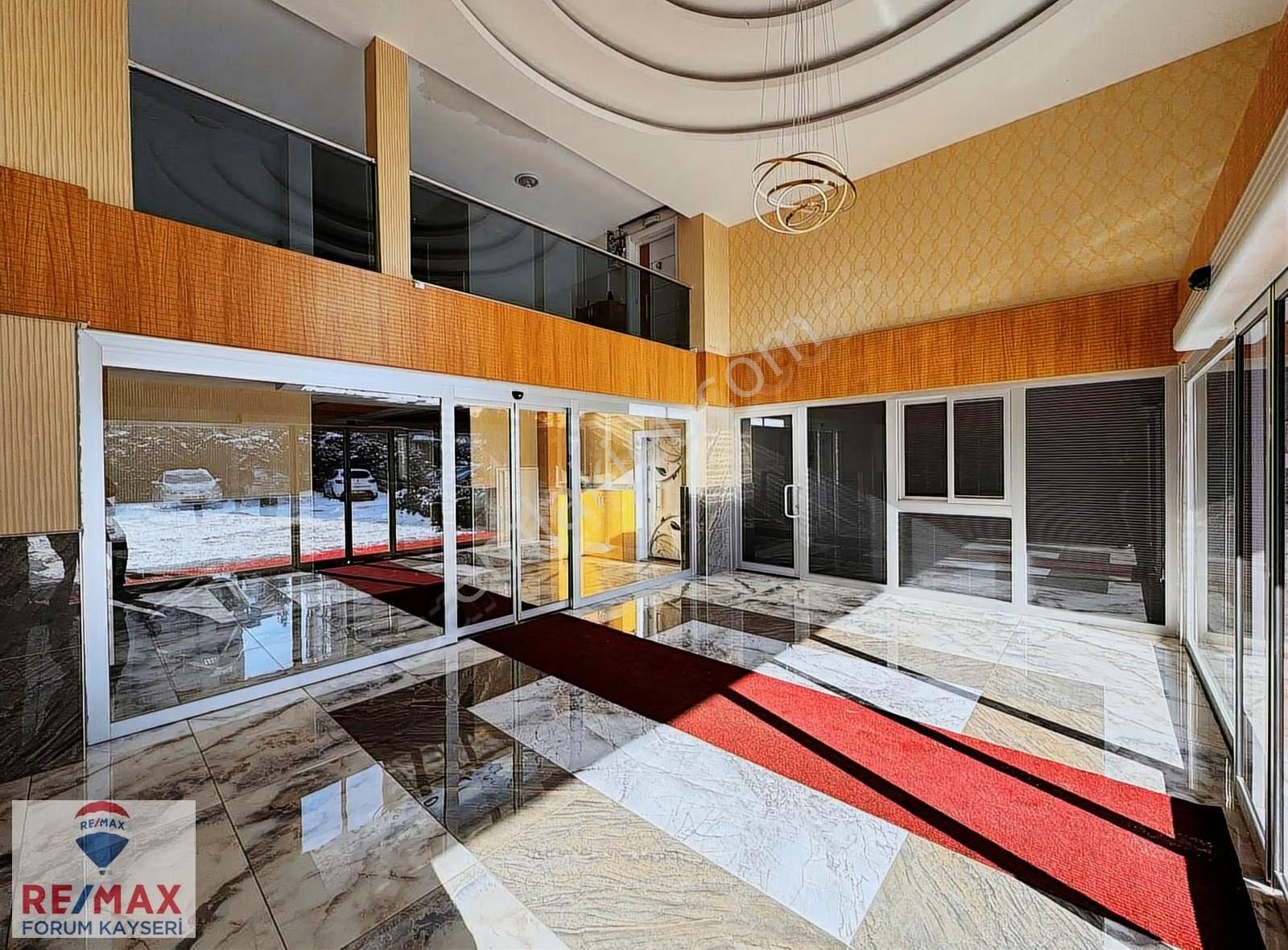 Talas Umut Caddesi Üzerinde Kiralık Lüks 4+1 Daire - Görsel 23