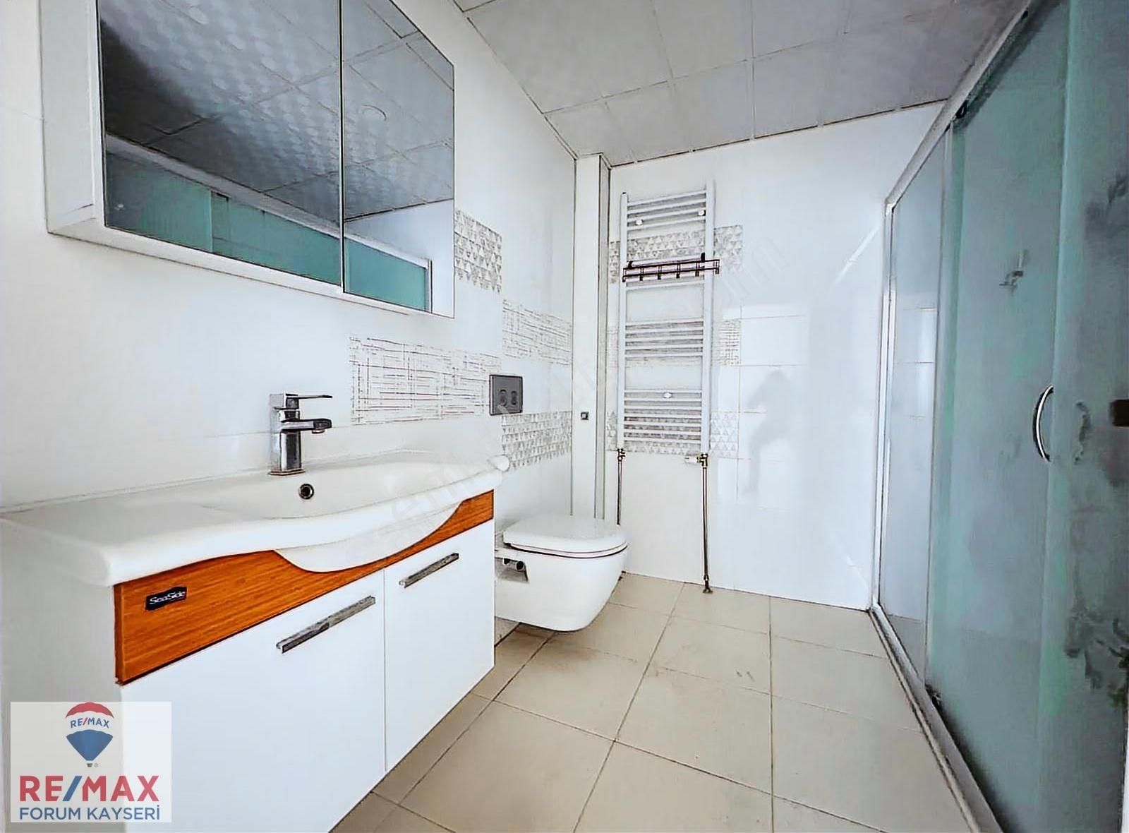 Talas Umut Caddesi Üzerinde Kiralık Lüks 4+1 Daire - Görsel 20