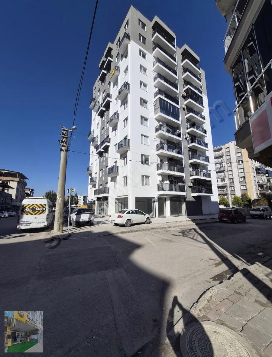 Egeyaşamdan Site İçerisinde 3+1 Sıfır Satılık Daire