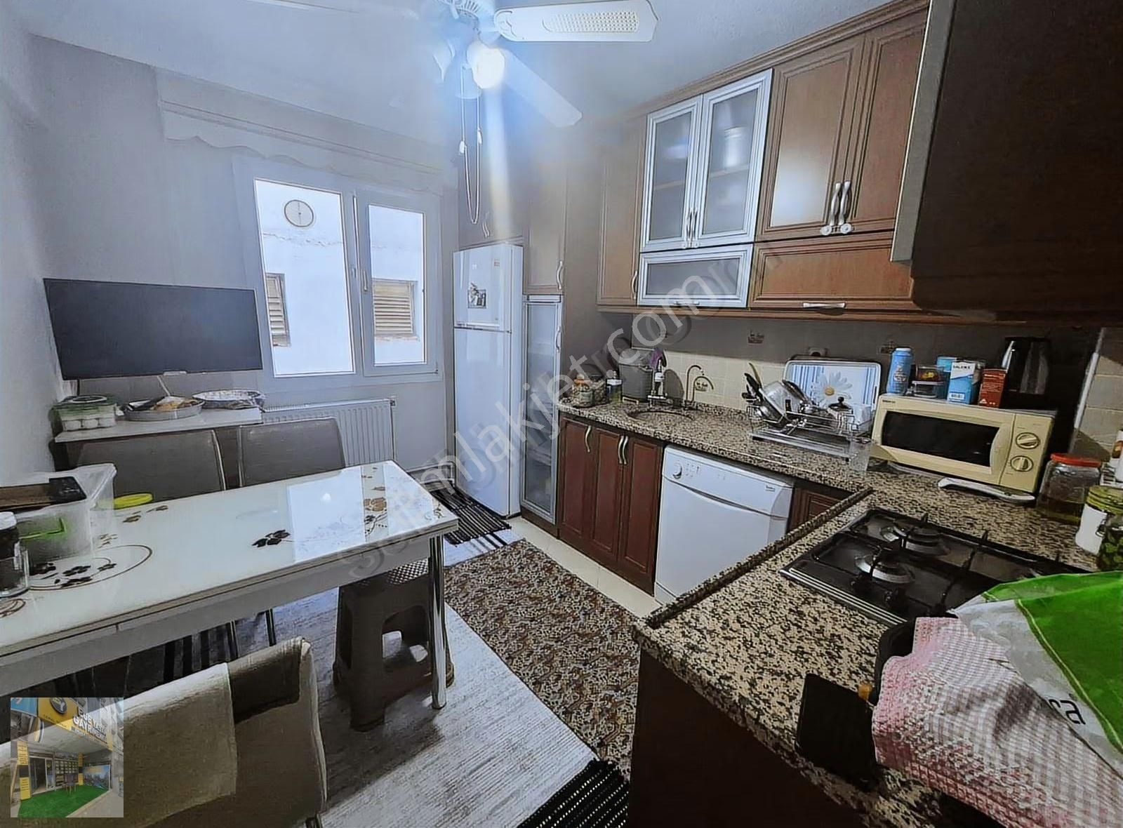 Ege Yaşamdan Yeşilbağlar Mah Satılık 3 Katlı Müstakil Bina - Görsel 9