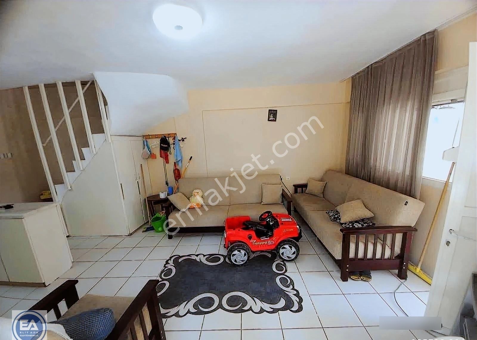 Soğucak Yol Altında Denize 400 Metre Mesafede Yazlık - Görsel 4