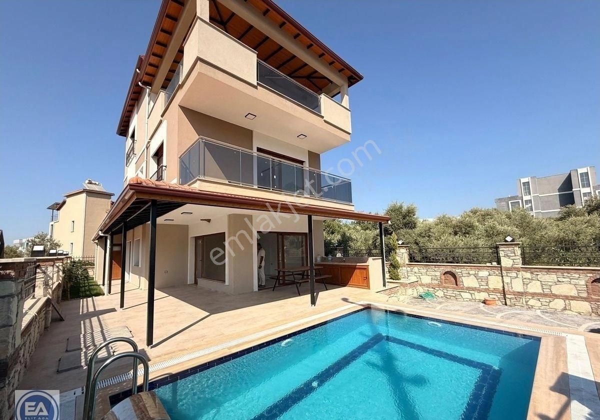 Davutlar Müstakil Bagımsız Özel Havuzlu 4+1 Villa