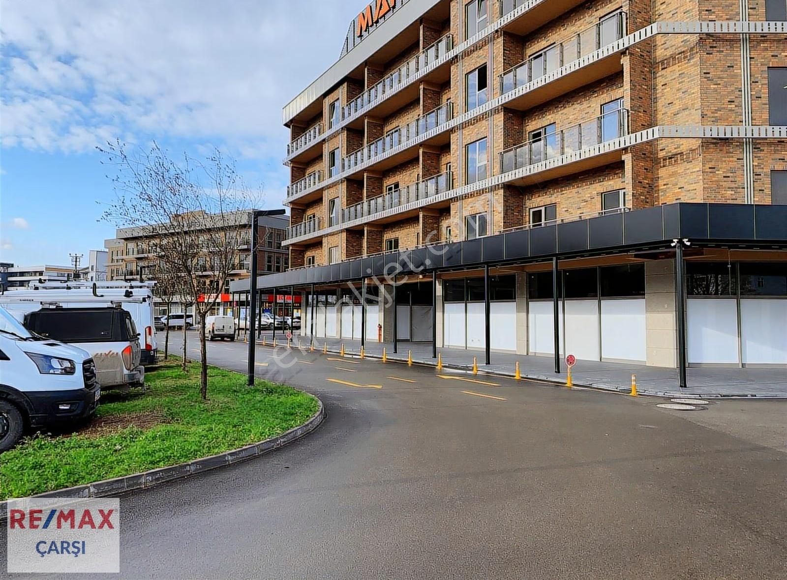 Prestijli Proje Mars Avm'de Yanyana 1+1 Satılık 136 M2 Ofis - Görsel 16