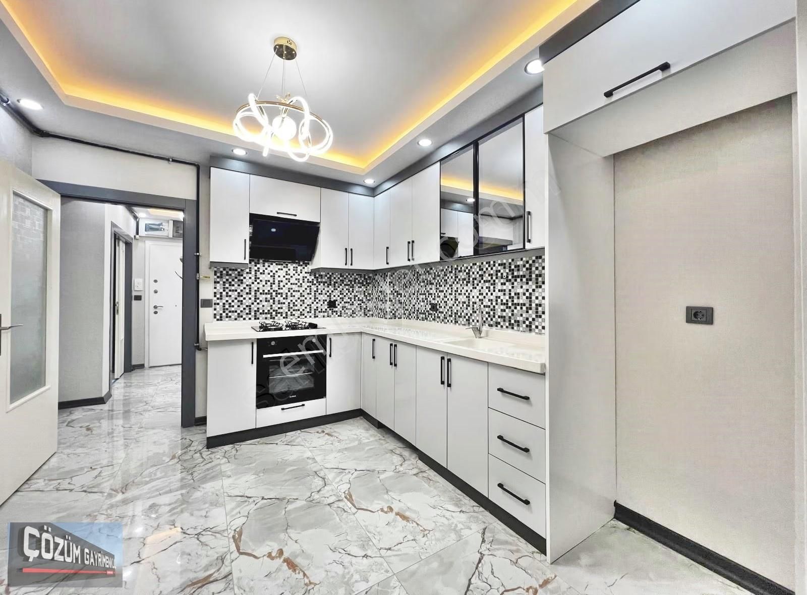 Çözüm Keçiören Karakaya'da 3+1 Ful Yapılı İskanlı Köşe Başı Dair - Görsel 33