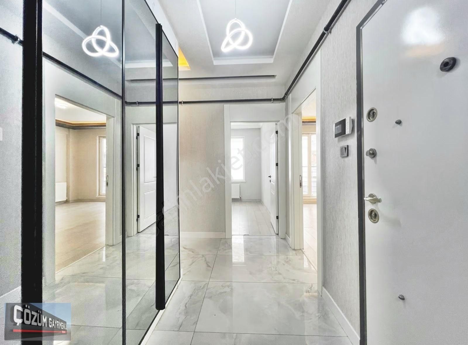 Fırsatlar Devam Ediyor Yeni Bina 3+1 Full Yapılı Ön Cephe Daire. - Görsel 2