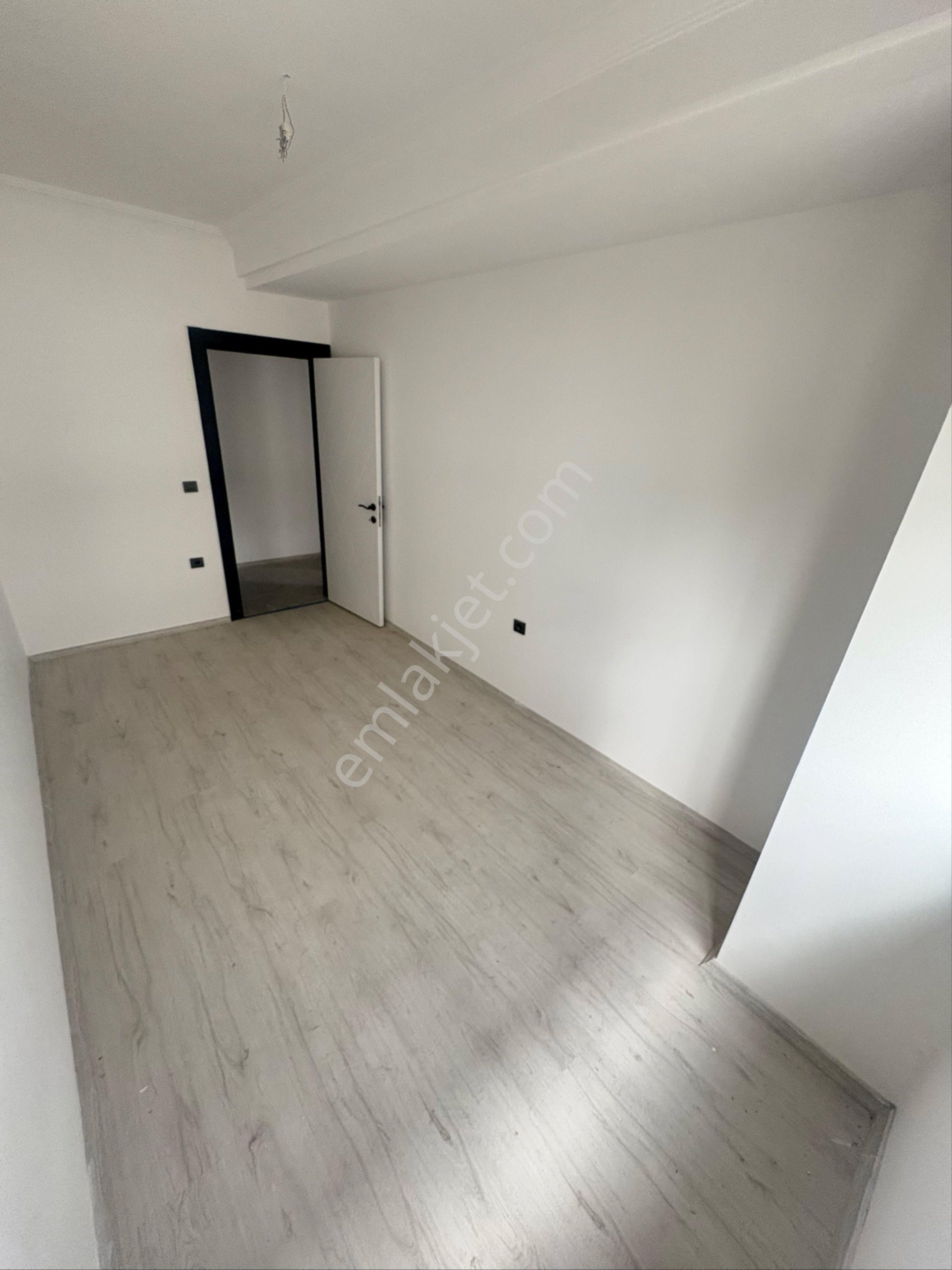 Havuz Cepheli Site İçerisinde Asansörlü Sıfır 3+1 Satılık Daire - Görsel 10