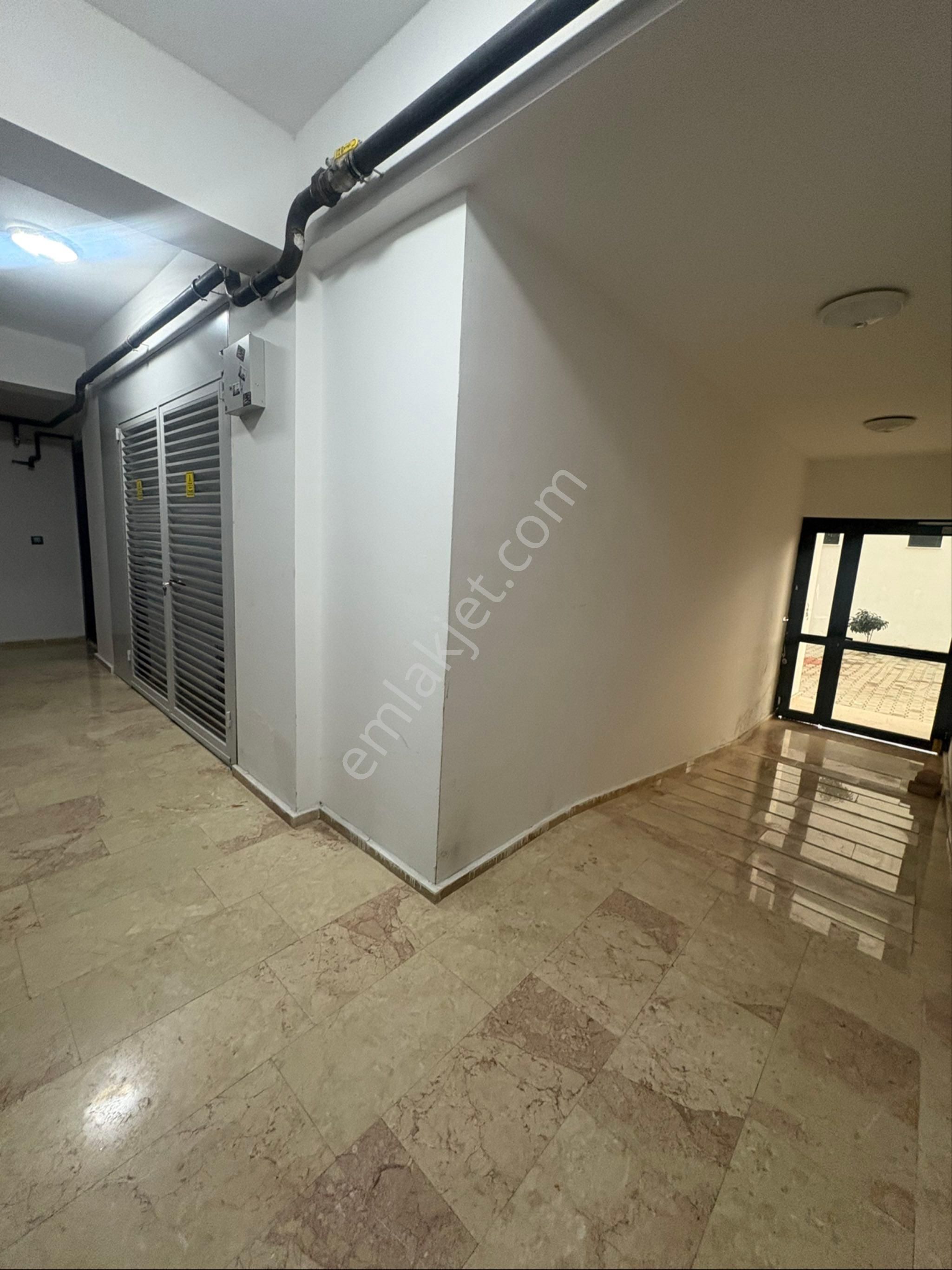 Havuz Cepheli Site İçerisinde Asansörlü Sıfır 3+1 Satılık Daire - Görsel 21