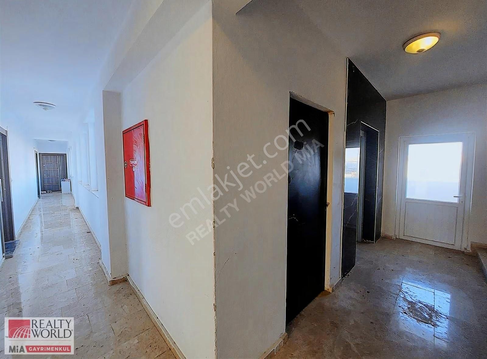 Döşemealtı Yeniköyde Cad Üzeri Belediye Arkası Kiralık 2+1 Daire - Görsel 9