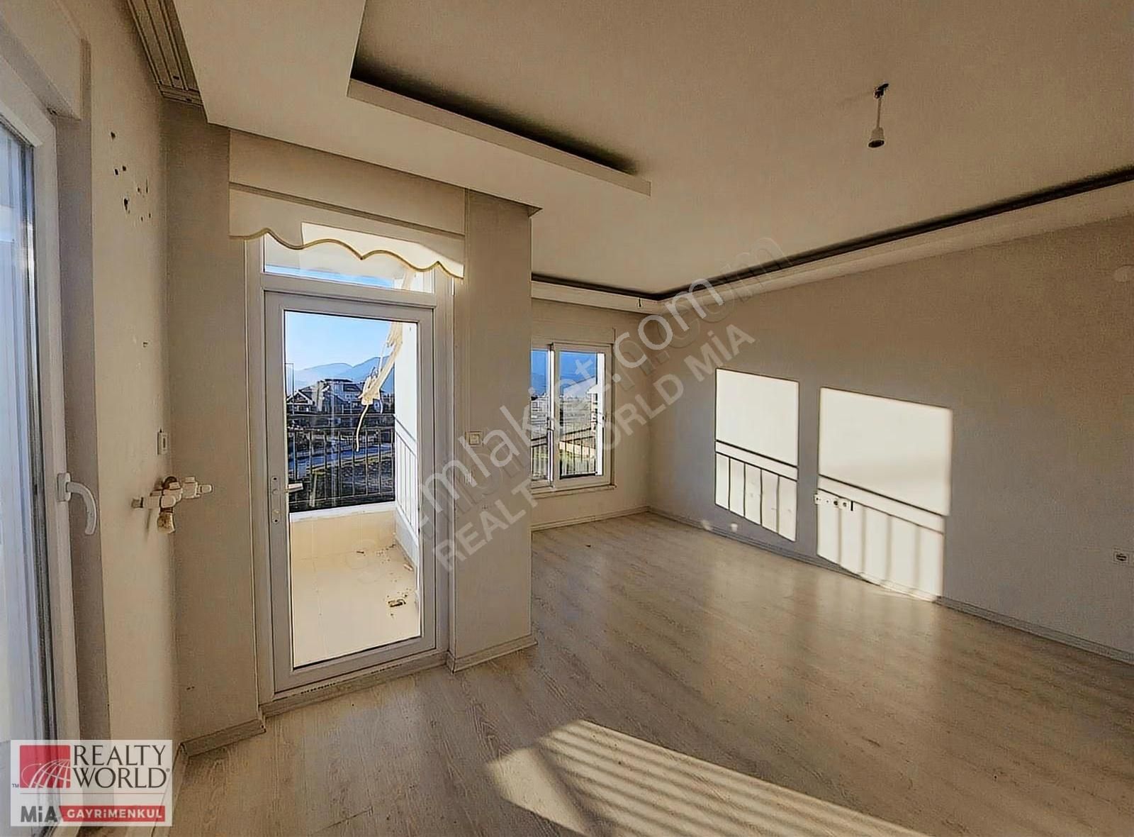 Döşemealtı Yeniköyde Cad Üzeri Belediye Arkası Kiralık 2+1 Daire - Görsel 2