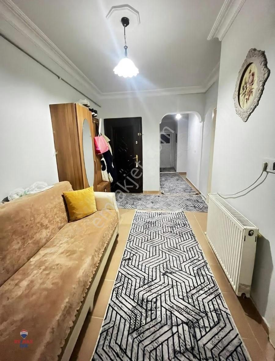 Safa Mahallesi'nde Çok Geniş 2+1 Daireniz Hazır - Görsel 7