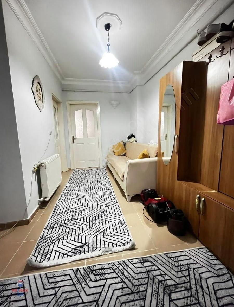 Safa Mahallesi'nde Çok Geniş 2+1 Daireniz Hazır - Görsel 3