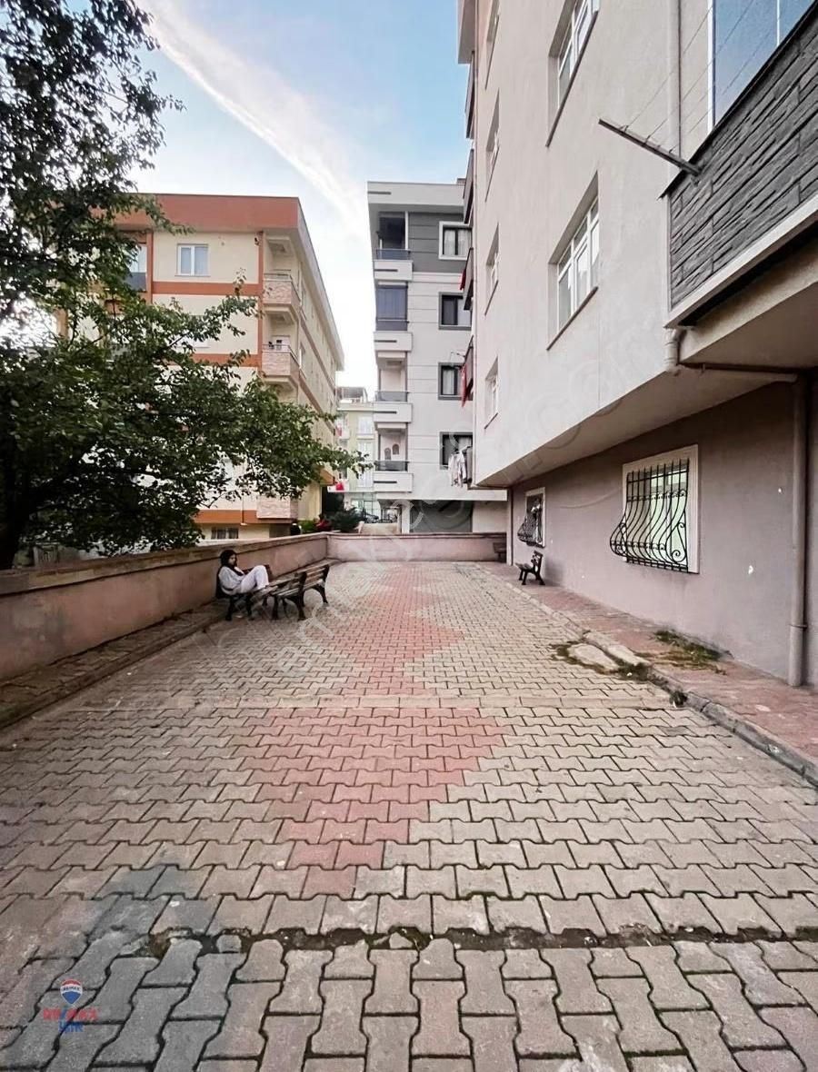 Safa Mahallesi'nde Çok Geniş 2+1 Daireniz Hazır - Görsel 10