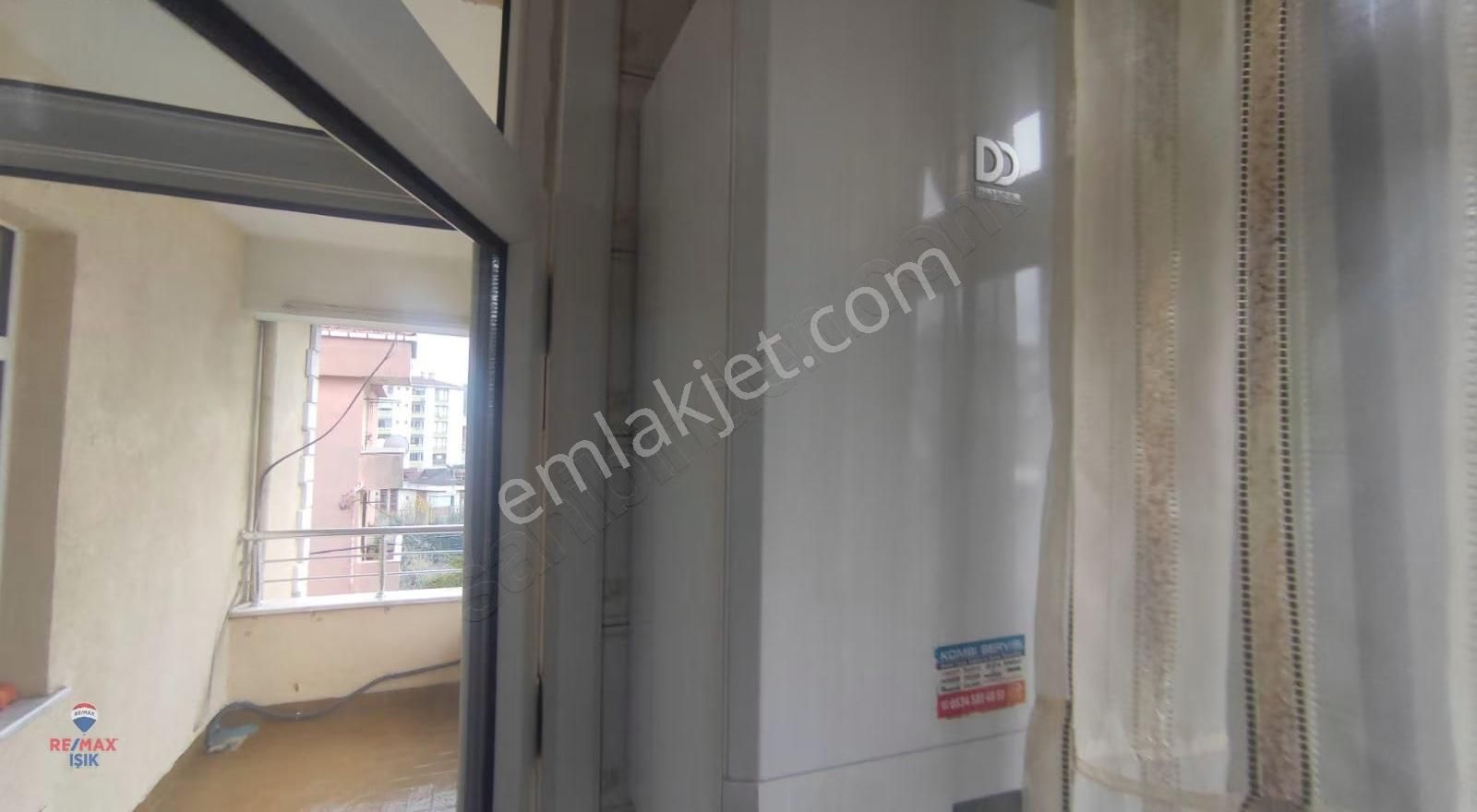 Site Mahallesi'nde Çok Geniş 3+1 Daire - Görsel 12