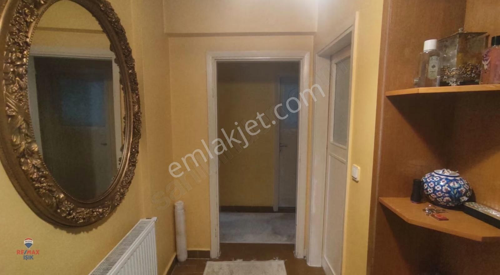 Site Mahallesi'nde Çok Geniş 3+1 Daire - Görsel 13