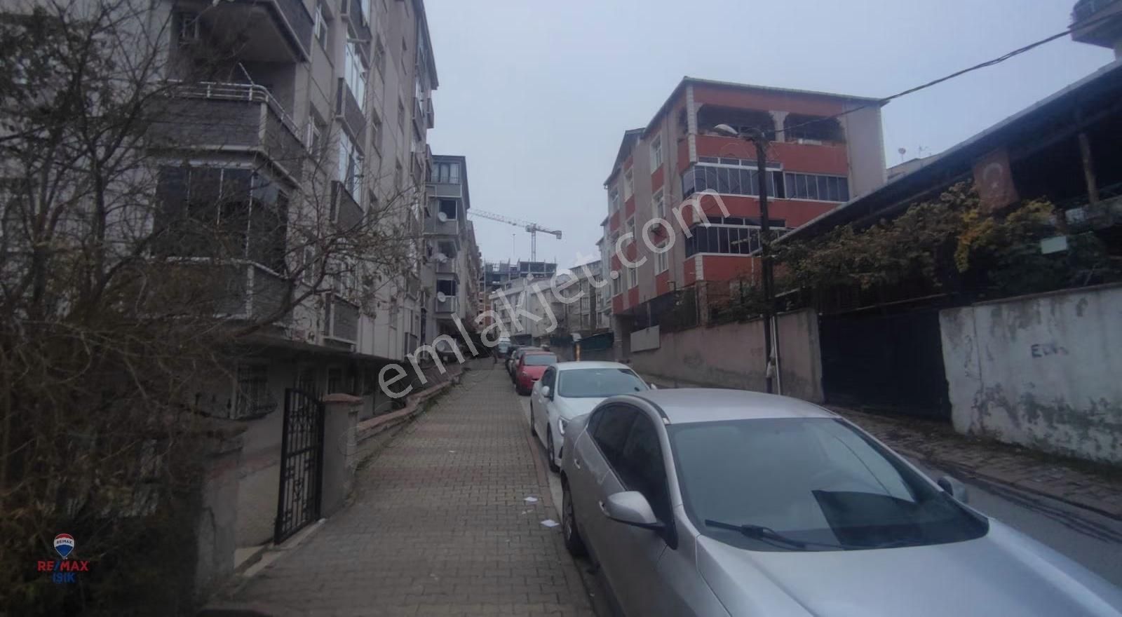 Safa Mahallesi'nde Çok Geniş 2+1 Sizi Bekliyor - Görsel 22