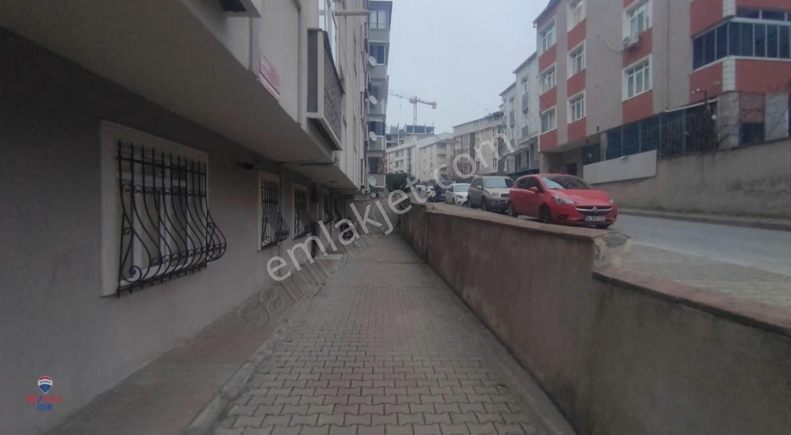 Safa Mahallesi'nde Çok Geniş 2+1 Sizi Bekliyor - Görsel 19