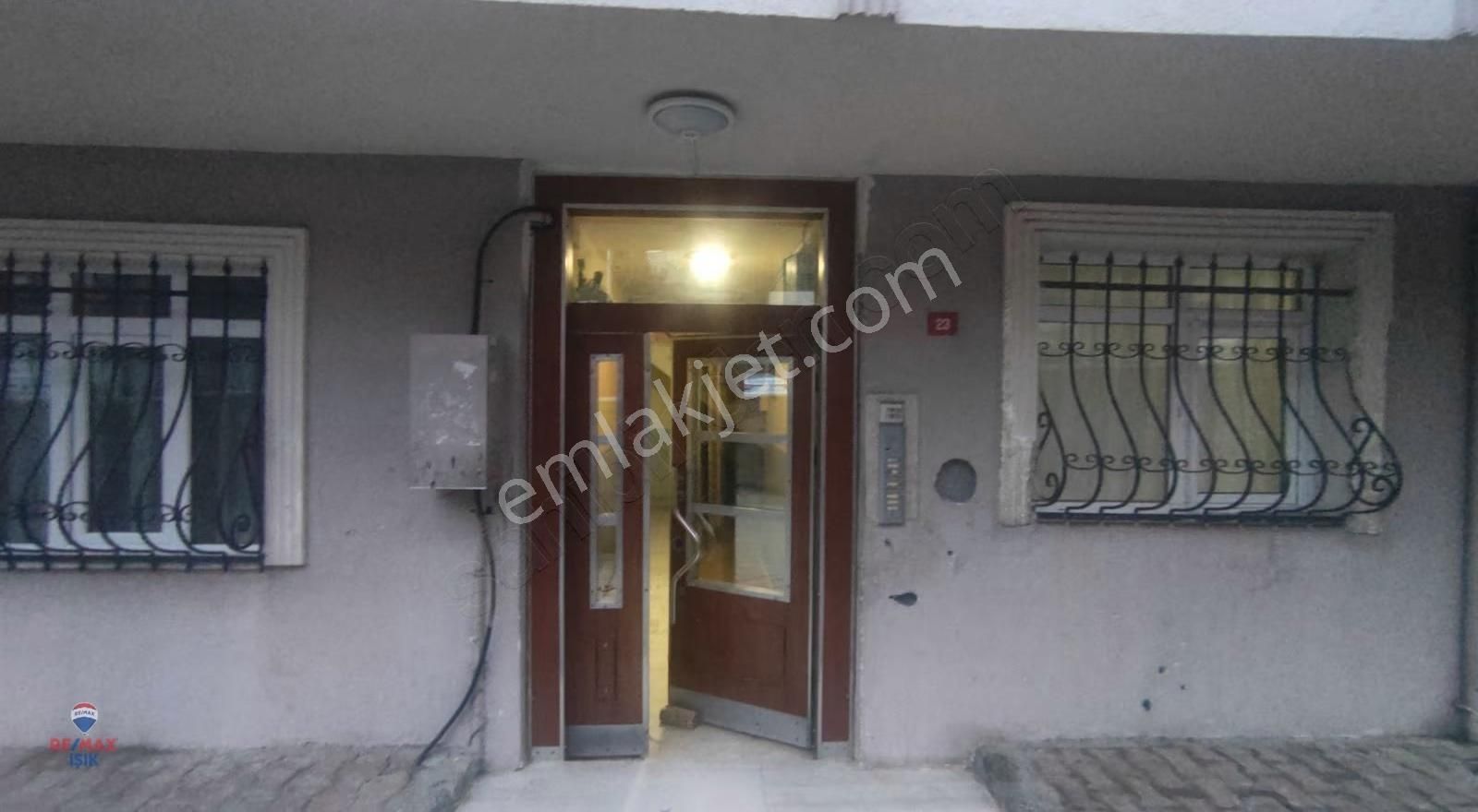 Safa Mahallesi'nde Çok Geniş 2+1 Sizi Bekliyor - Görsel 21