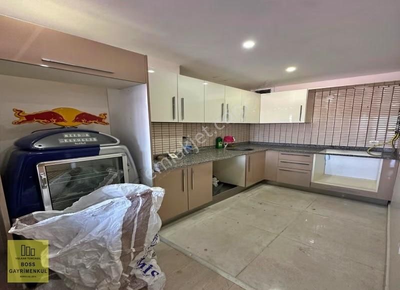 Beylikdüzü Metrobüse Yakın Konum Ferah Kullanımlı Kiralık Daire - Görsel 24