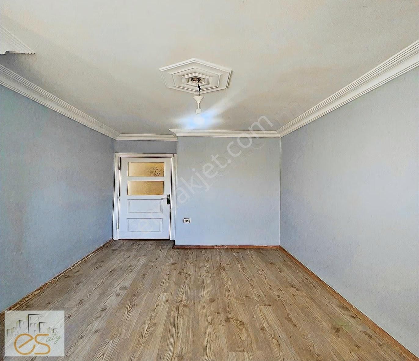 Esenyurt Çınar Mahallesinde 2+1 Balkonlu Ara Kat Daire - Görsel 21