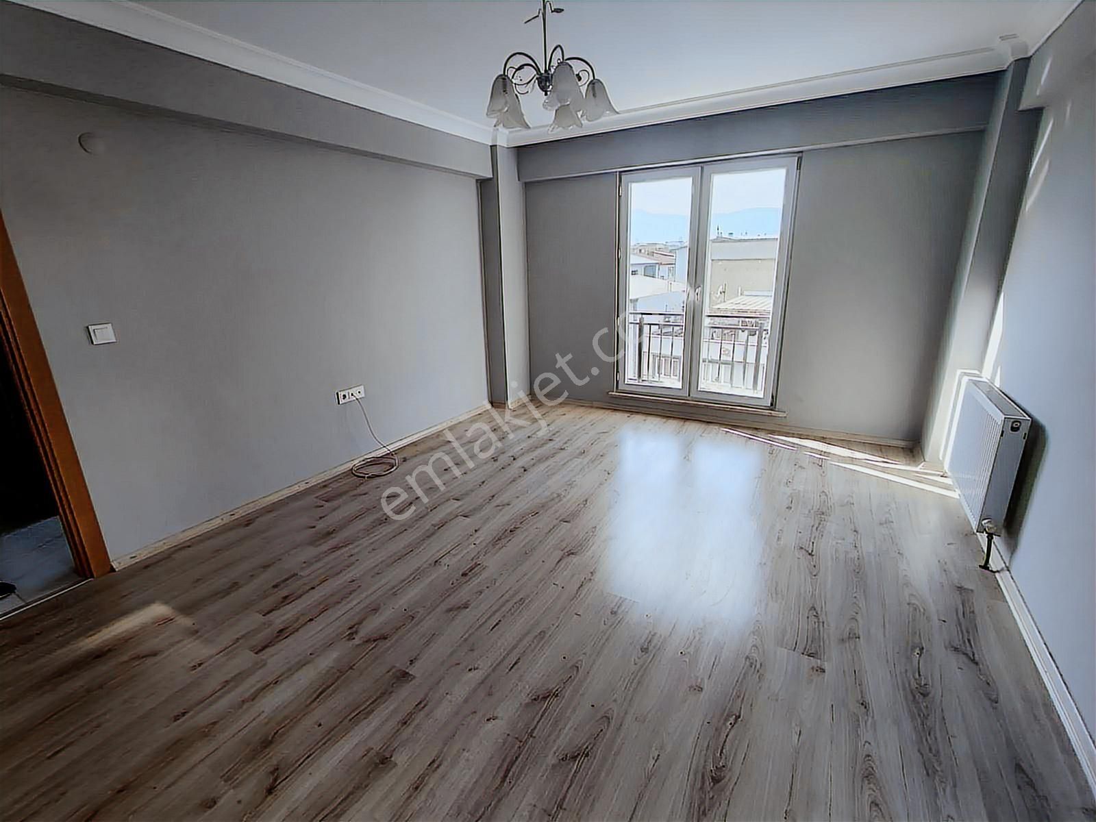 Millet Katrepark Sitesinde Kiralık 2+1 Daire - Masrafsız Bakımlı - Görsel 3