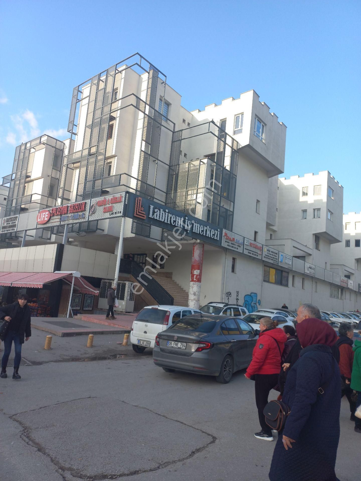 Batıkent Metroda İşyer