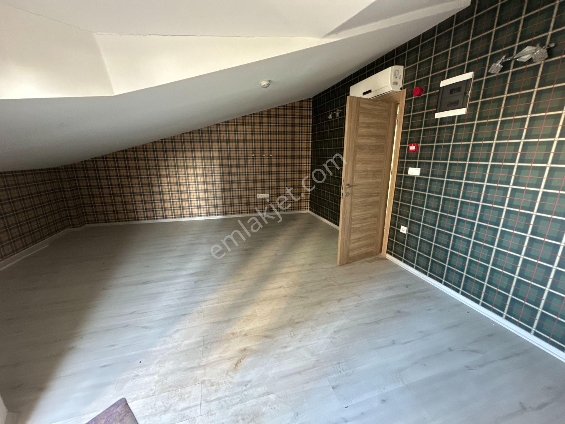 Remax Ataşehir Küçükbakkalköy 1250m2 Prestijli Kiralık Plaza - Görsel 29