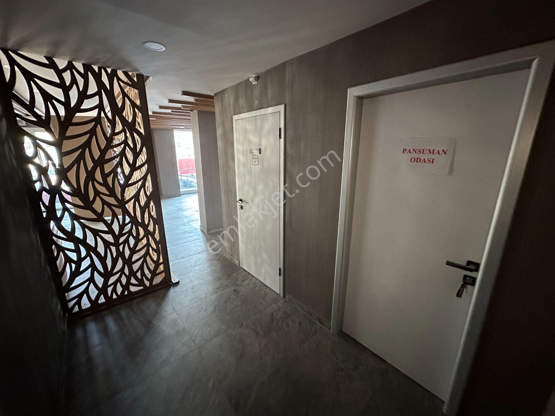 Remax Ataşehir Küçükbakkalköy 1250m2 Prestijli Satılık Plaza - Görsel 19