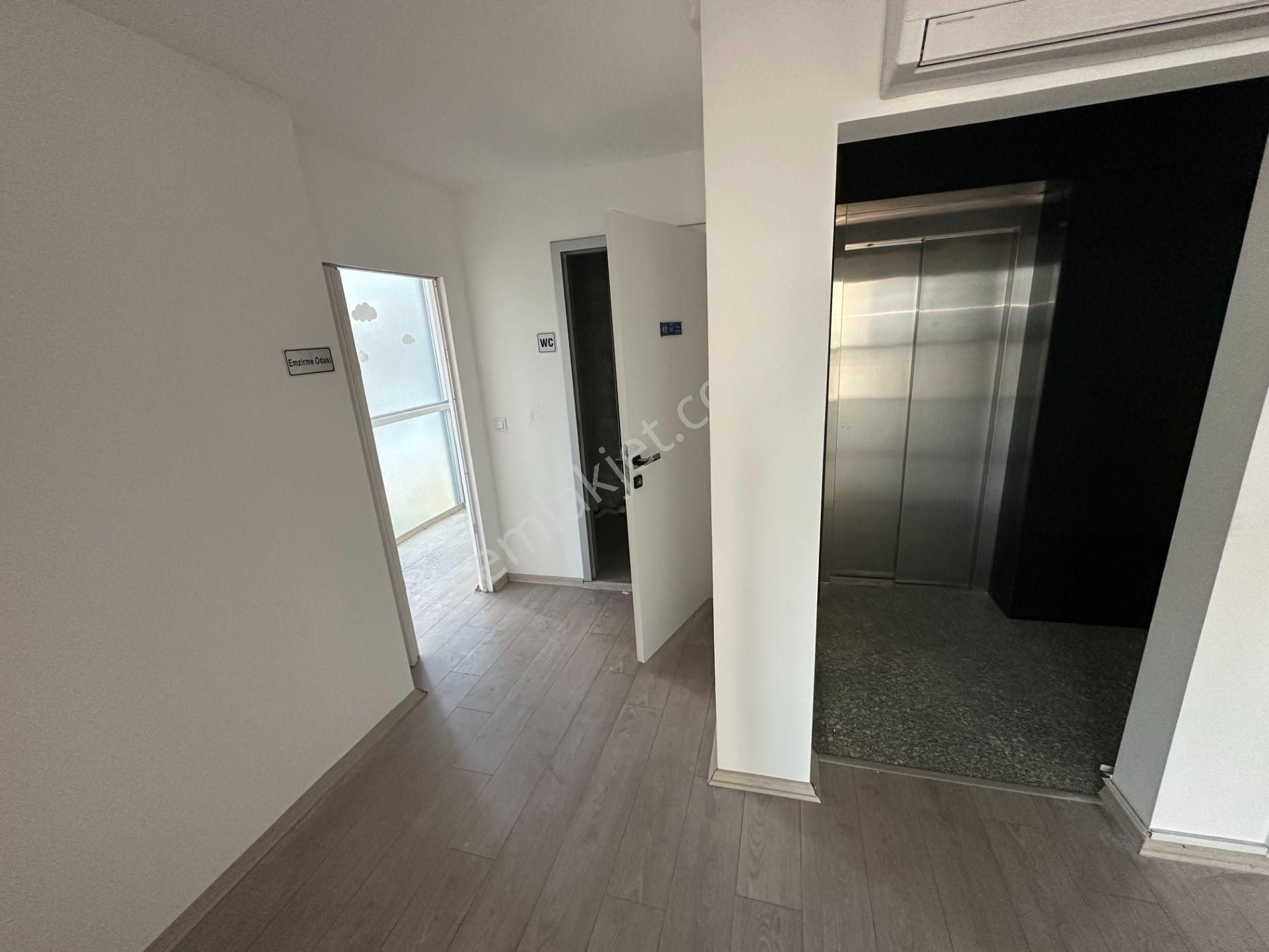 Remax Ataşehir Küçükbakkalköy 1250m2 Prestijli Satılık Plaza - Görsel 11