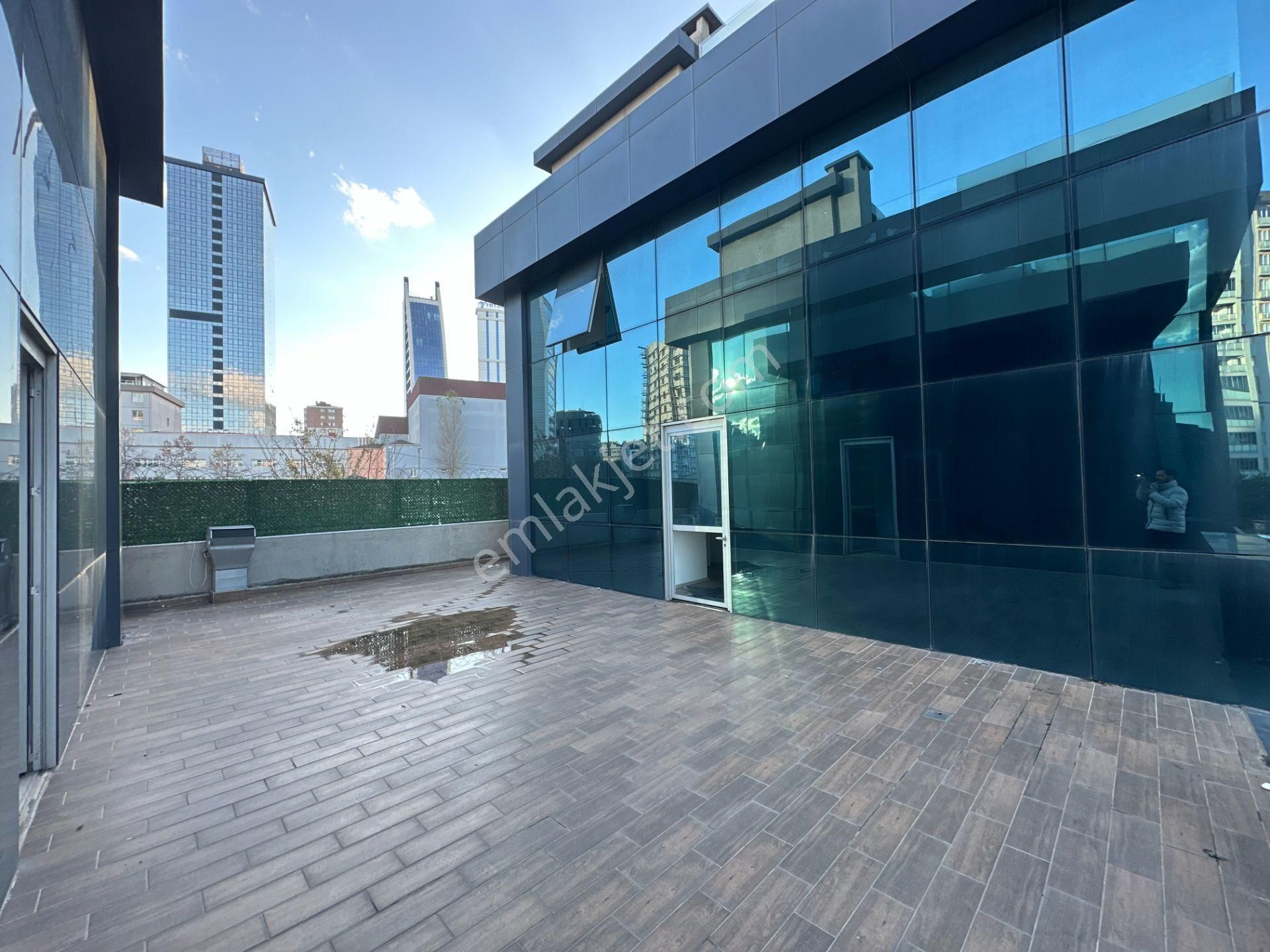 Remax Ataşehir Küçükbakkalköy 1250m2 Prestijli Satılık Plaza - Görsel 35