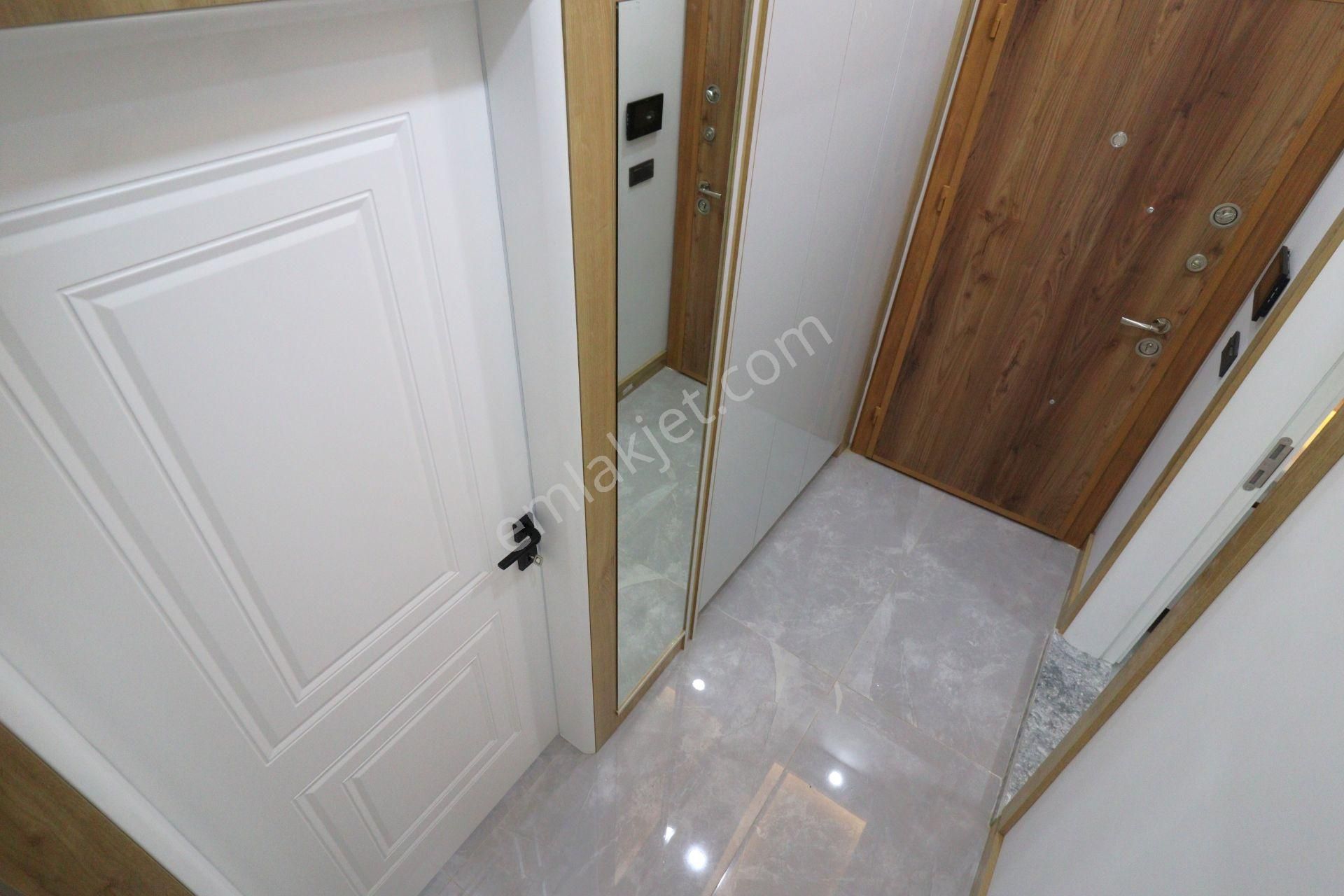 Aygülden Akçay'da Sıfır Ara Kat Özel Mimari Tasarım Doğalgazlı Asansörlü Ultra Lüks 1+1satılık Daire - Görsel 14